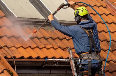 Démoussage et hydrofuge de toiture à Semilly